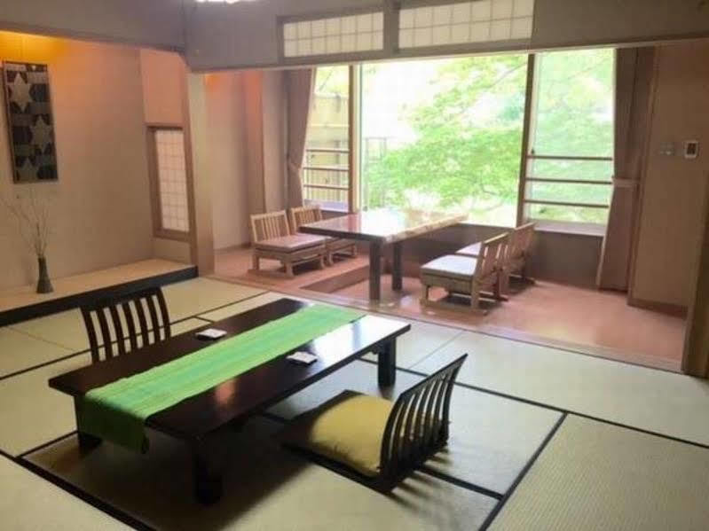 ホテル美やま 秩父市 エクステリア 写真